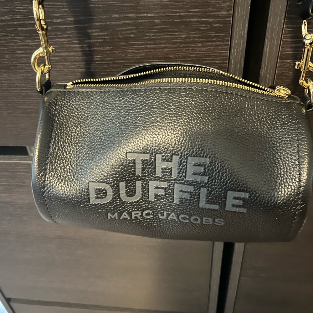 Marc jacobs duffle handbag in like new condition